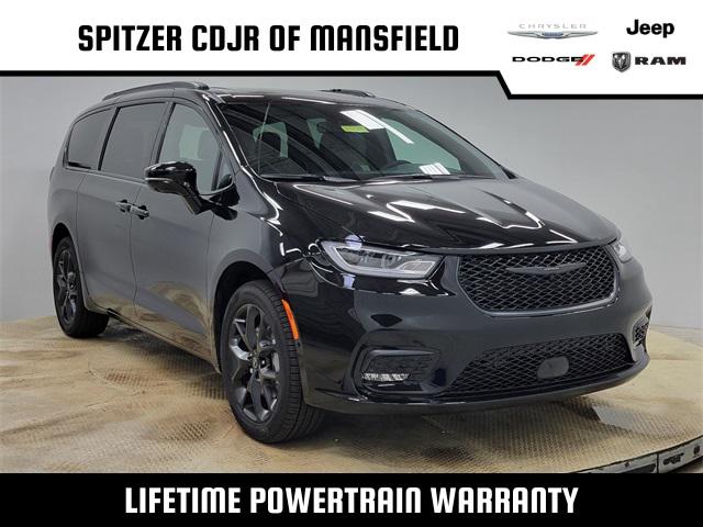 2026 Chrysler Pacifica PACIFICA LIMITED AWD