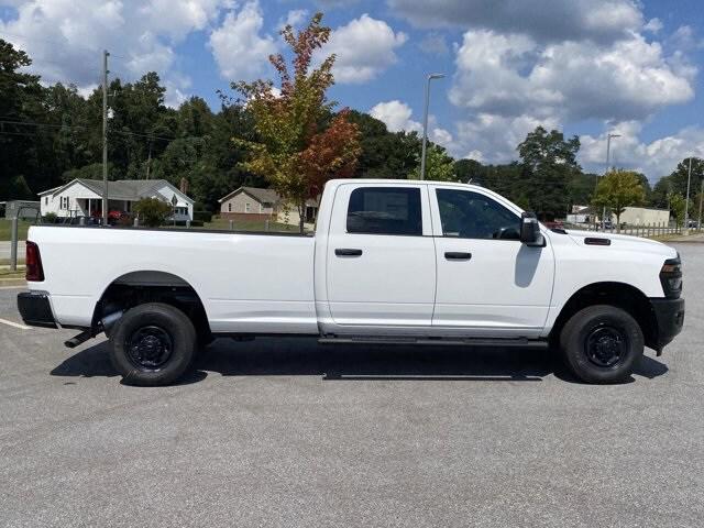 2026 RAM Ram 2500 RAM 2500 TRADESMAN CREW CAB 4X4 8 BOX