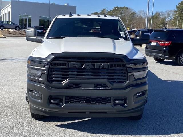 2026 RAM Ram 3500 Chassis Cab RAM 3500 TRADESMAN CREW CAB CHASSIS 4X4 60 CA 2026 RAM Ram 3500 Chassis Cab RAM 3500 TRADESMAN CREW CAB CHASSIS 4X4 60 CA