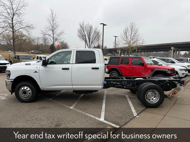 2026 RAM 3500 Chassis RAM 3500 TRADESMAN CREW CAB CHASSIS 4X4 60 CA