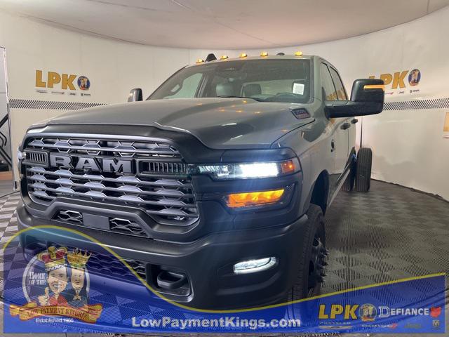 2026 RAM Ram 3500 Chassis Cab RAM 3500 TRADESMAN CREW CAB CHASSIS 4X4 60 CA 2026 RAM Ram 3500 Chassis Cab RAM 3500 TRADESMAN CREW CAB CHASSIS 4X4 60 CA