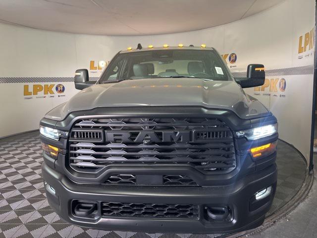 2026 RAM Ram 3500 Chassis Cab RAM 3500 TRADESMAN CREW CAB CHASSIS 4X4 60 CA 2026 RAM Ram 3500 Chassis Cab RAM 3500 TRADESMAN CREW CAB CHASSIS 4X4 60 CA