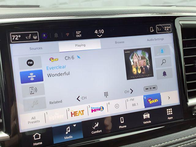 2026 Chrysler Pacifica Select AWD