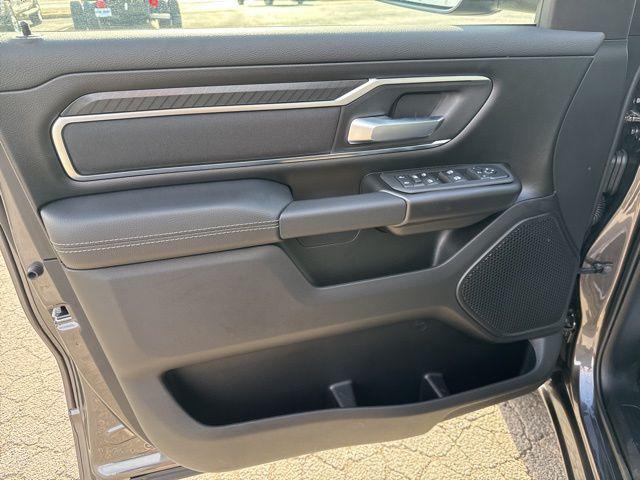 2026 Ram 1500 Lone Star Crew Cab 4x4 5'7" Box