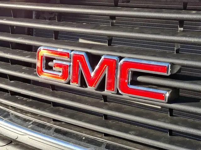 2025 GMC Savana Cutaway Work Van