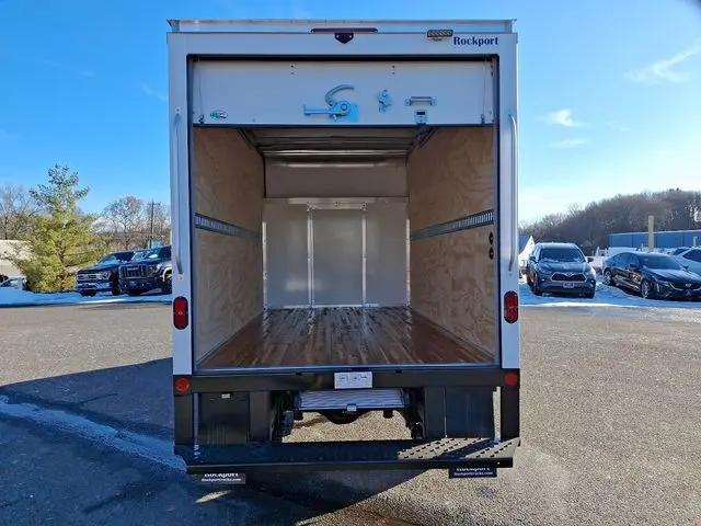 2025 GMC Savana Cutaway Work Van