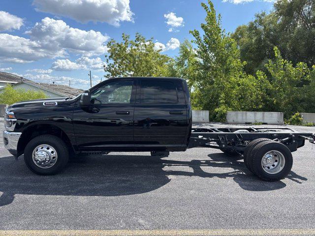 2025 RAM 3500 Chassis Tradesman/Big Horn