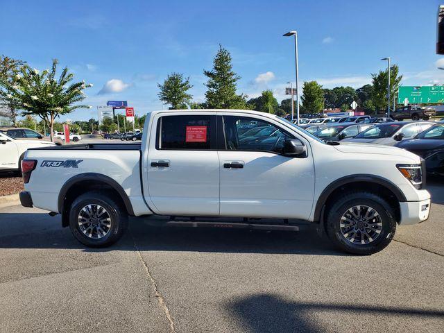 2024 Nissan TITAN Crew Cab PRO-4X 4x4