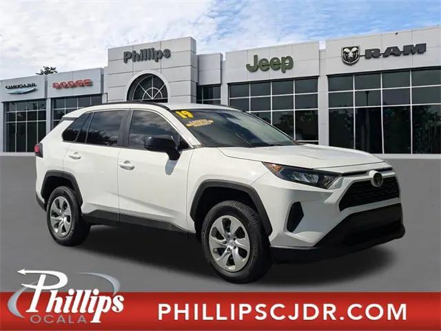 2019 Toyota RAV4 LE