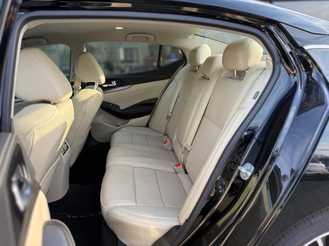 2023 Nissan Maxima SV Xtronic CVT