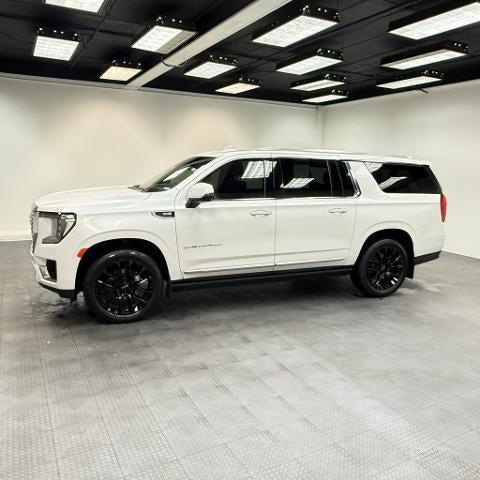2022 GMC Yukon XL 4WD Denali