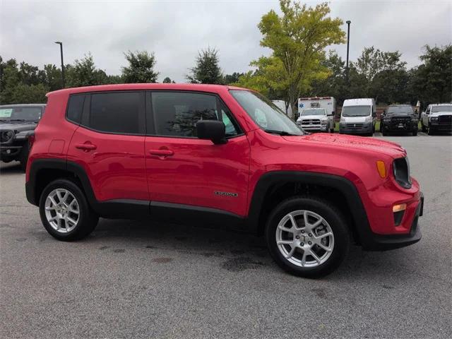 2023 Jeep Renegade Latitude 4x4 2023 Jeep Renegade Latitude 4x4