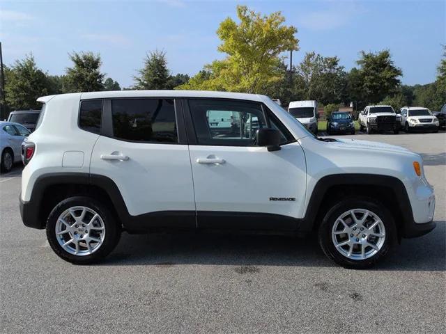 2023 Jeep Renegade Latitude 4x4 2023 Jeep Renegade Latitude 4x4