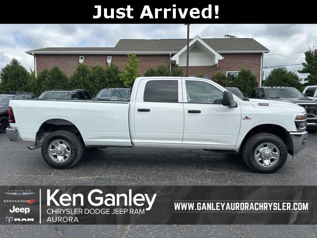 2025 RAM 2500 Tradesman Crew Cab 4x4 8 Box
