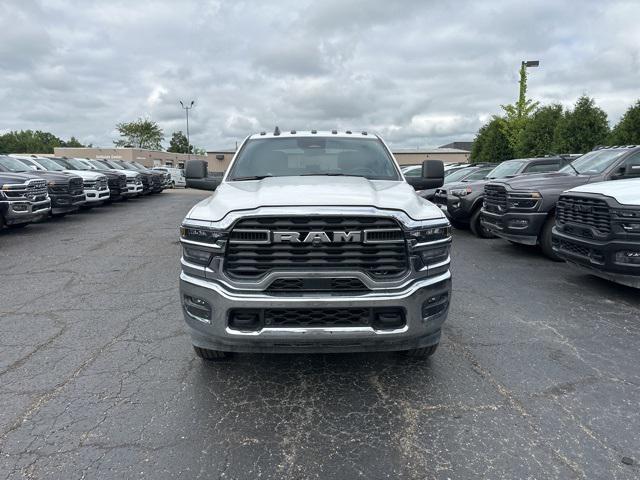 2025 RAM 2500 Tradesman Crew Cab 4x4 8 Box