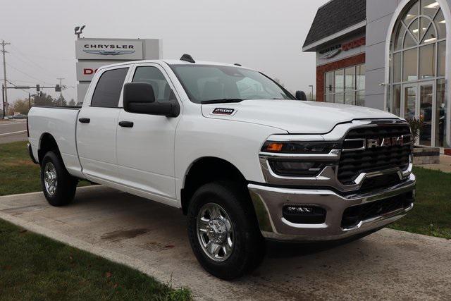 2025 RAM 2500 Tradesman Crew Cab 4x4 64 Box