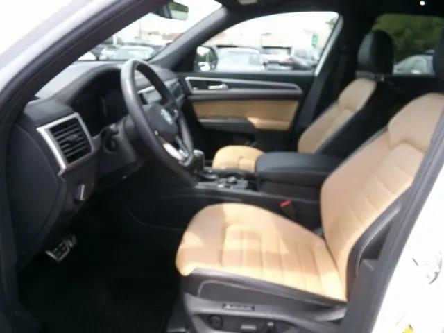 2023 Volkswagen Atlas Cross Sport 3.6L V6 SEL Premium R-Line