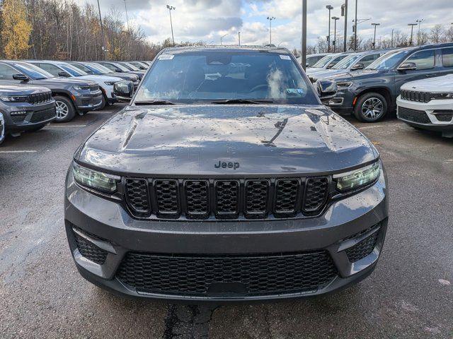 2025 Jeep Grand Cherokee GRAND CHEROKEE ALTITUDE 4X4