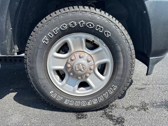 2024 RAM 2500 Tradesman Crew Cab 4x4 8 Box