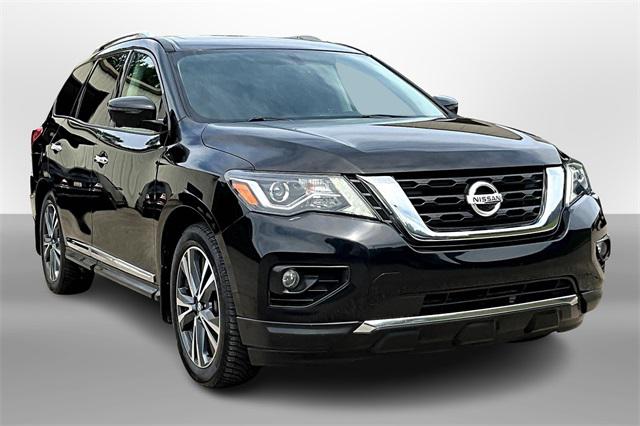 2020 Nissan Pathfinder Platinum 2WD