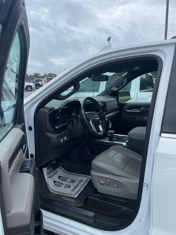 2023 GMC Sierra 1500 4WD Crew Cab Short Box SLT