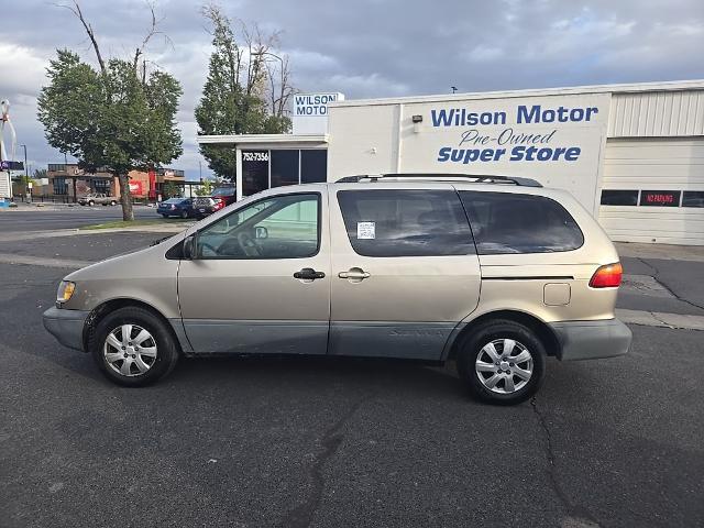 2000 Toyota Sienna Unknown