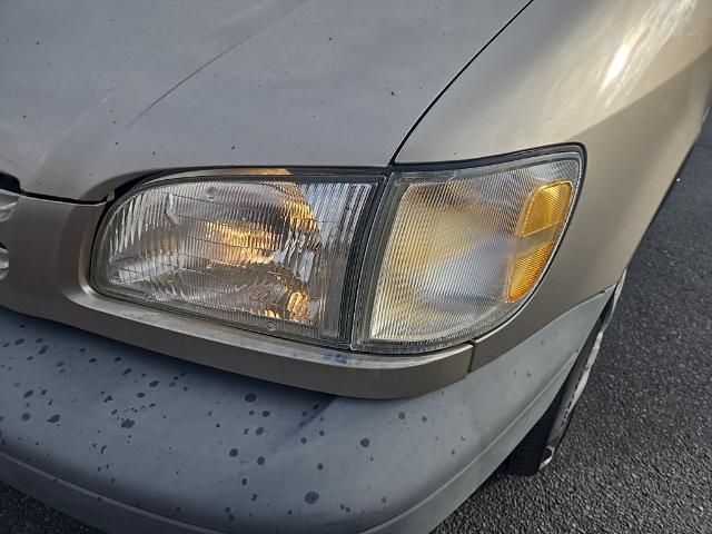 2000 Toyota Sienna Unknown