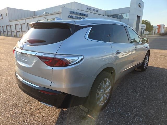 2022 Buick Enclave AWD Essence
