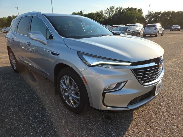 2022 Buick Enclave AWD Essence