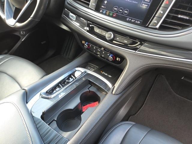 2022 Buick Enclave AWD Essence