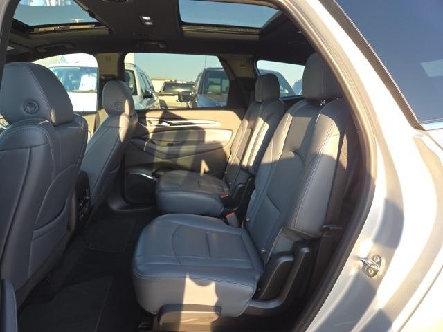 2022 Buick Enclave AWD Essence