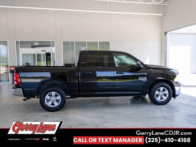 2023 RAM 1500 Classic SLT Crew Cab 4x2 57 Box 2023 RAM 1500 Classic SLT Crew Cab 4x2 57 Box