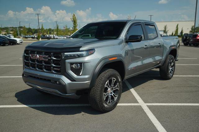 2025 GMC Canyon 4WD AT4