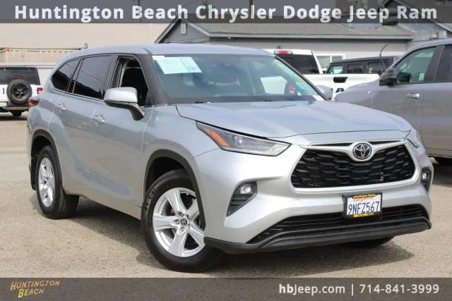 2021 Toyota Highlander LE