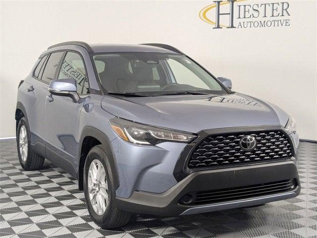 2024 Toyota Corolla Cross LE