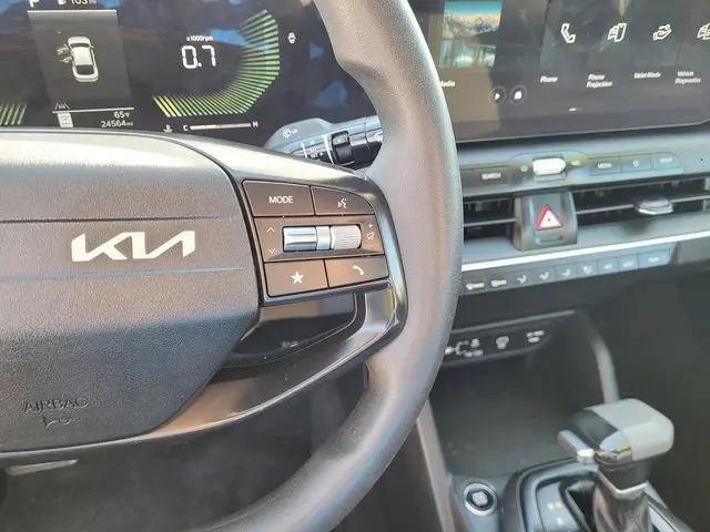 2025 Kia K4 LX