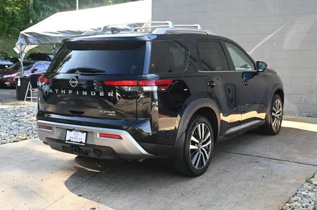 2022 Nissan Pathfinder Platinum 4WD