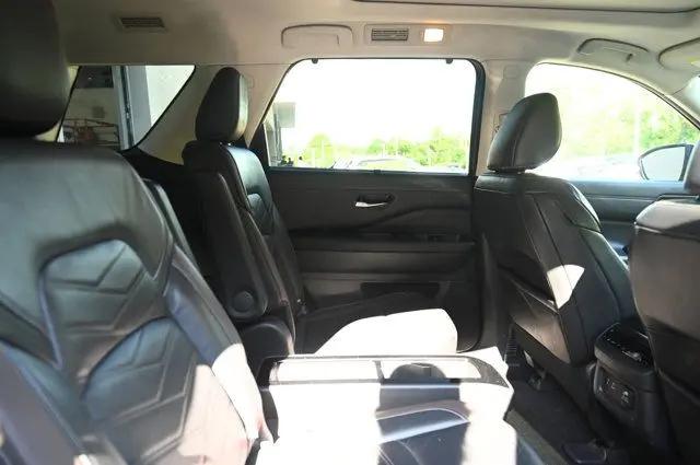 2022 Nissan Pathfinder Platinum 4WD