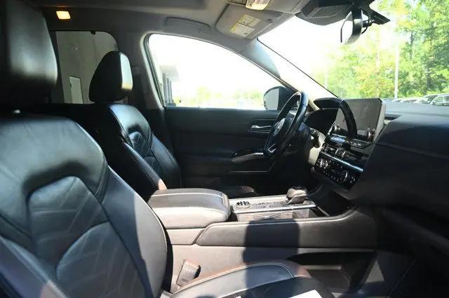 2022 Nissan Pathfinder Platinum 4WD