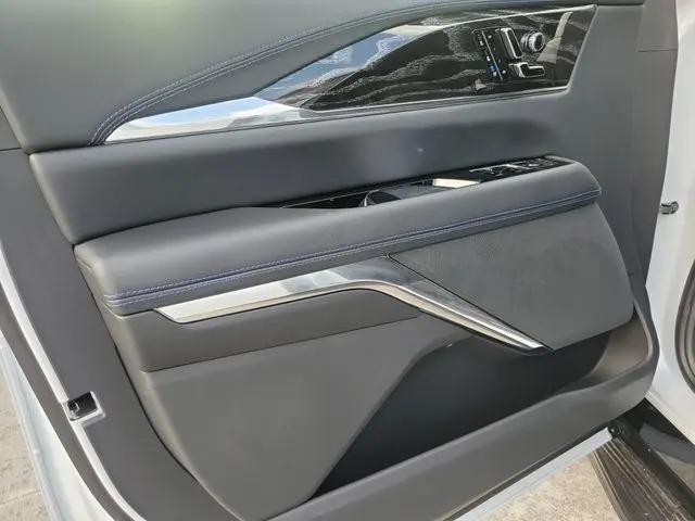 2026 Cadillac Escalade IQL Luxury AWD