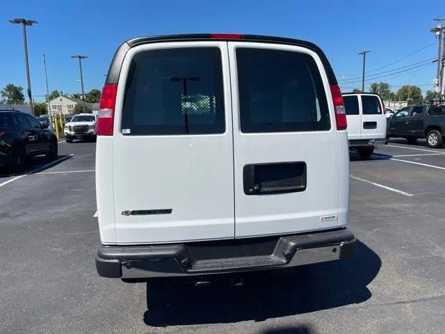 2025 Chevrolet Express Cargo Van RWD 2500 Regular Wheelbase WT