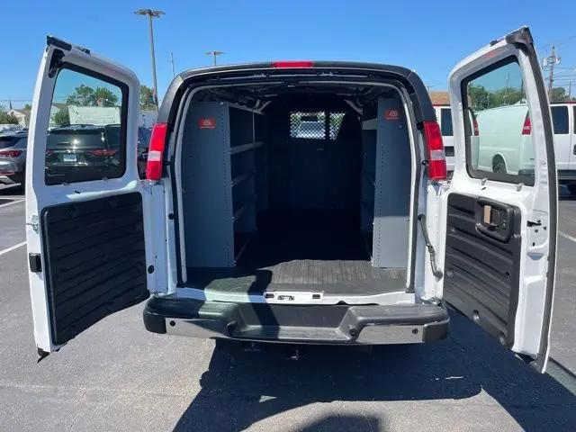 2025 Chevrolet Express Cargo Van RWD 2500 Regular Wheelbase WT