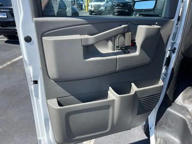 2025 Chevrolet Express Cargo Van RWD 2500 Regular Wheelbase WT