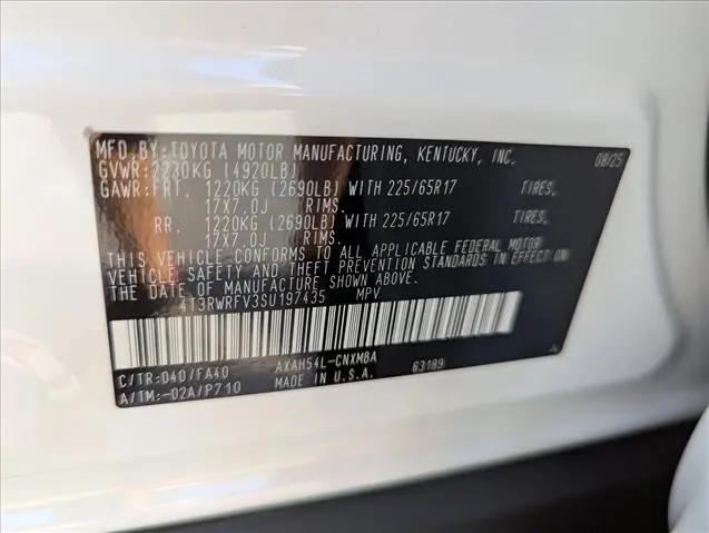 2025 Toyota RAV4 Hybrid XLE