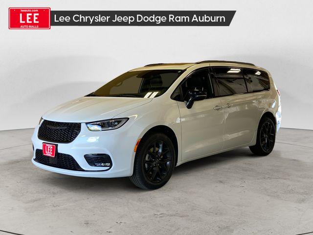 2026 Chrysler Pacifica Limited for sale in Auburn, ME