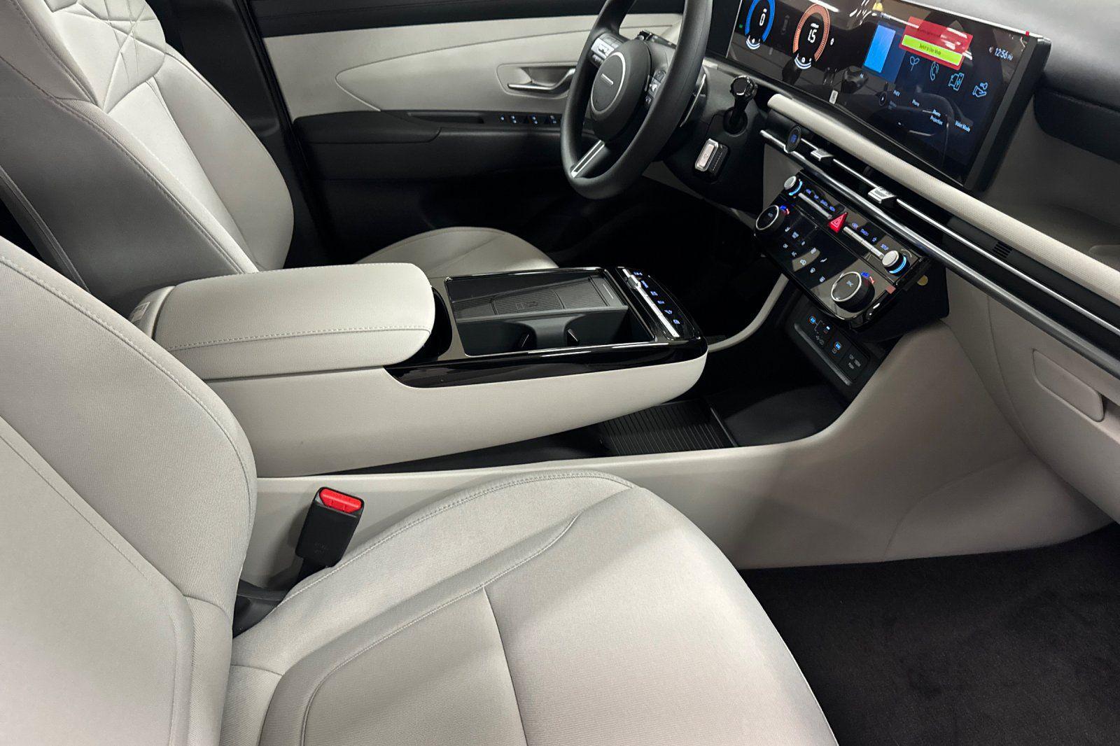 2025 Hyundai Tucson SEL - Photo 16