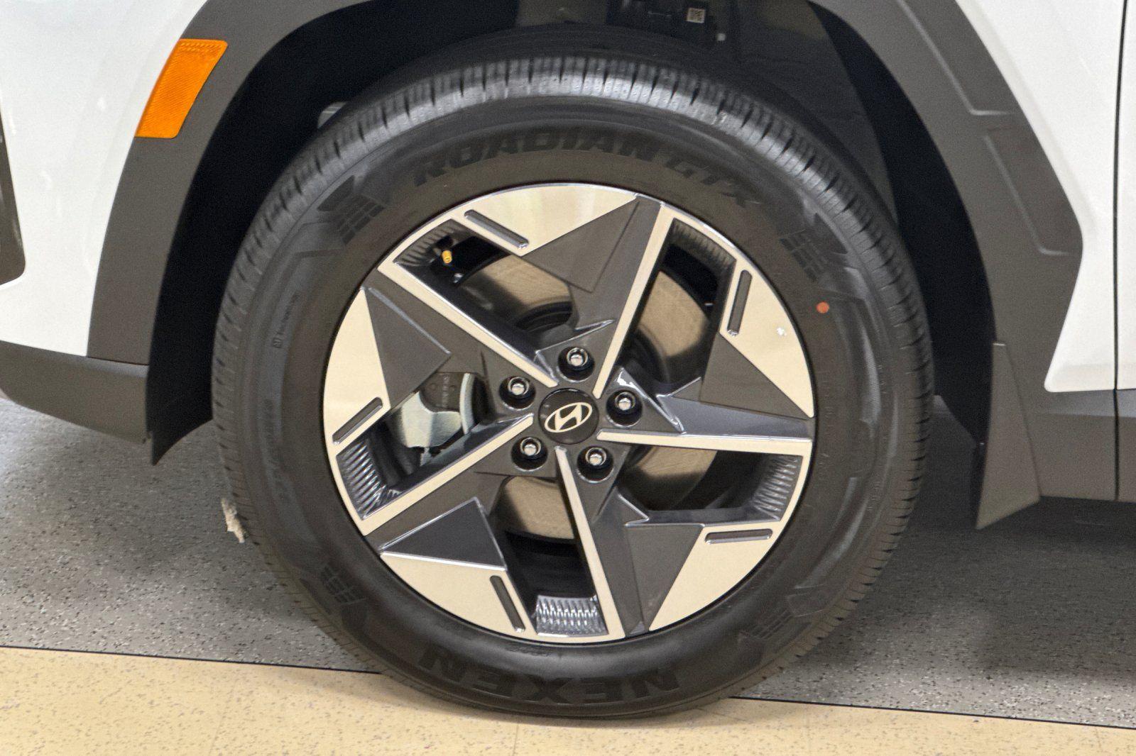 2025 Hyundai Tucson SEL - Photo 25