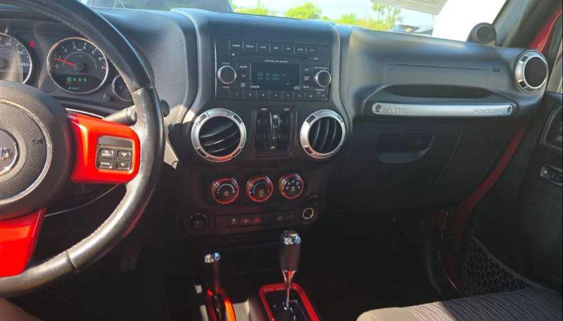 2012 Jeep Wrangler Unlimited Sahara