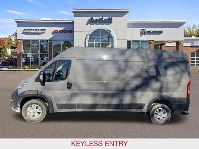 2026 Ram ProMaster Window Van SLT+