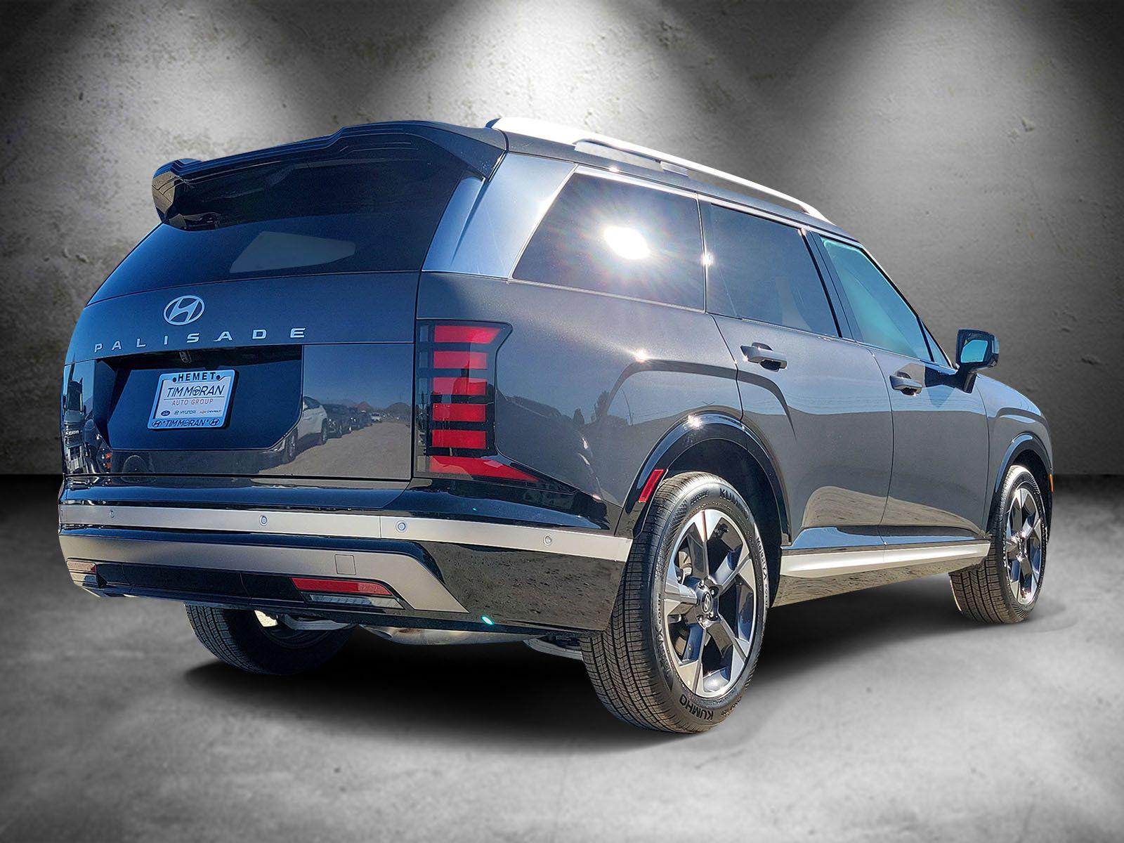 2026 Hyundai Palisade Limited - Photo 3